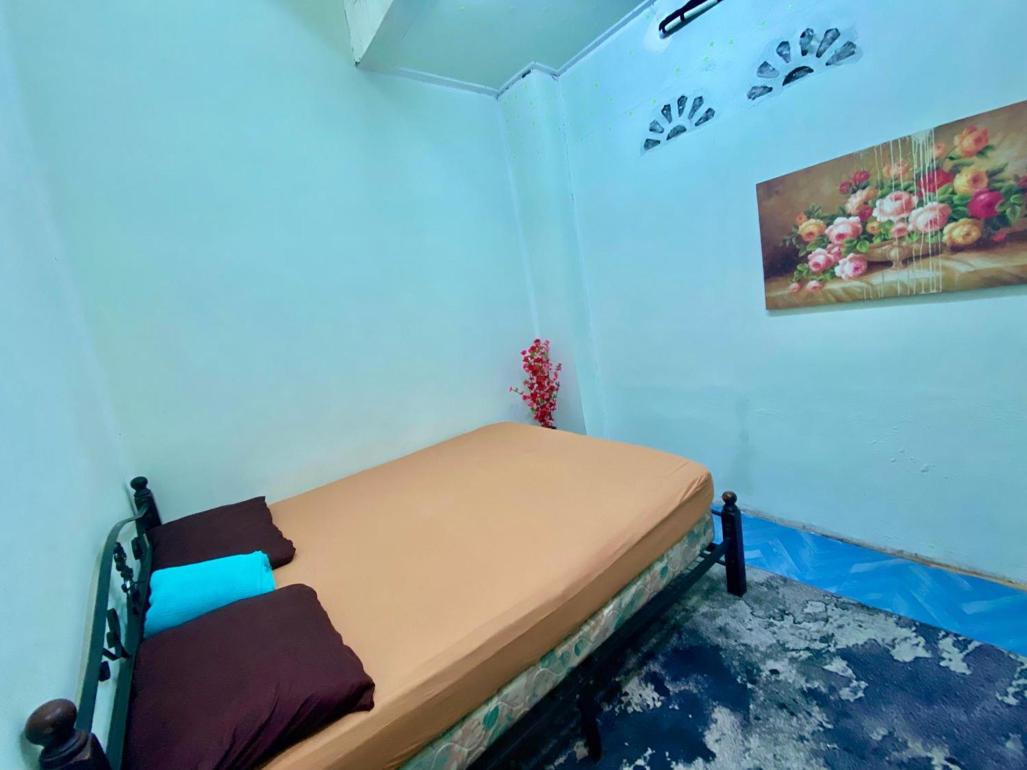 Umi Homestay Batu Buruk Kuala Terengganu Buitenkant foto